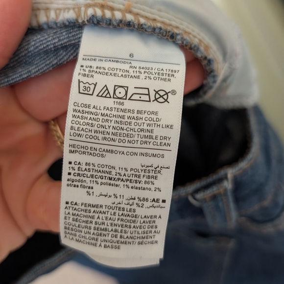 Classic Old Navy Wow Boyfriend Jeans Size 6 - Picture 6 of 6